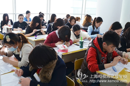 上海柯模思美甲学校2013年新年开学新气象  与学生一起成长，圆美甲师梦想